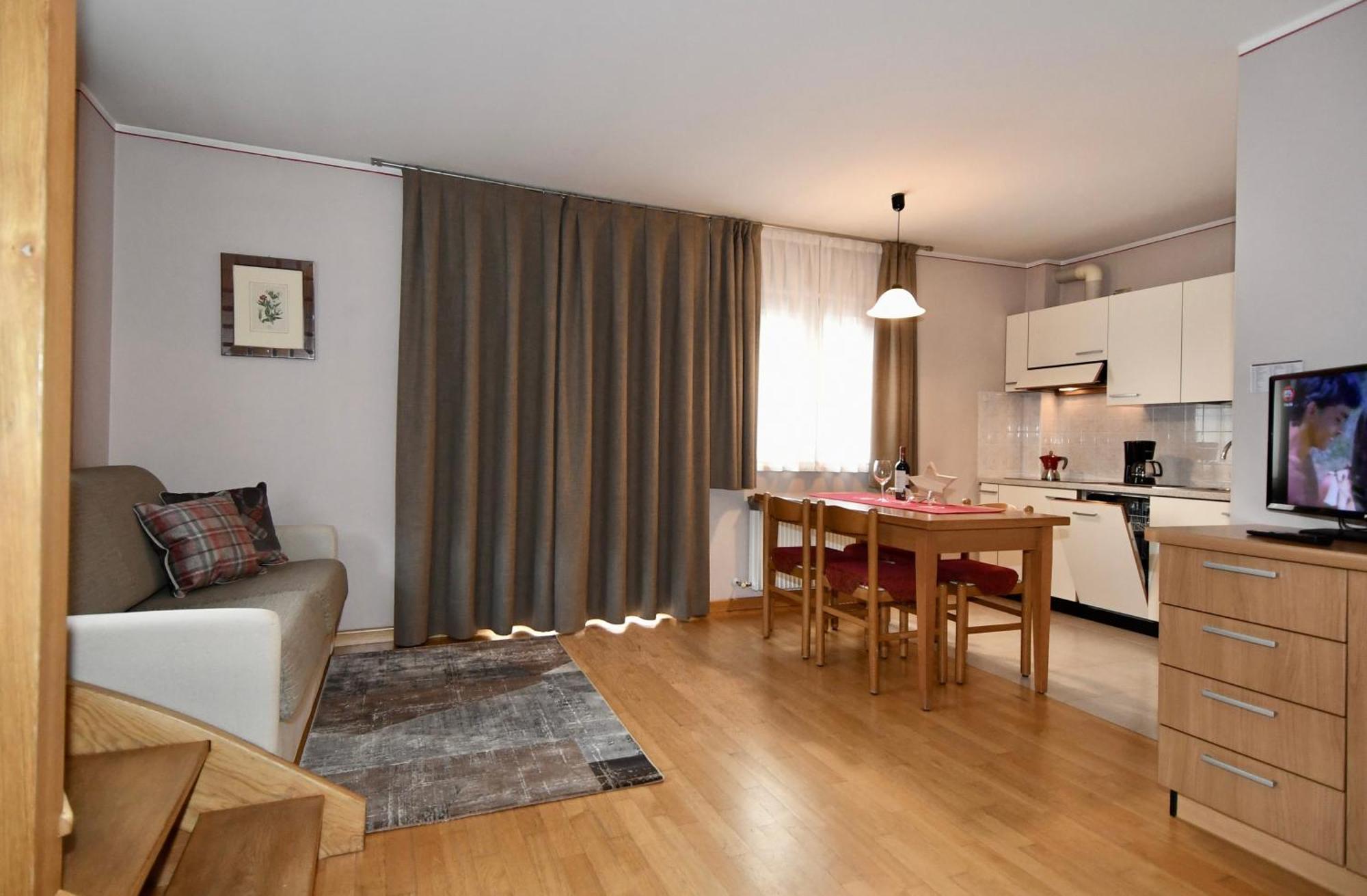 Casa Erica Apartments Лівіньо Екстер'єр фото