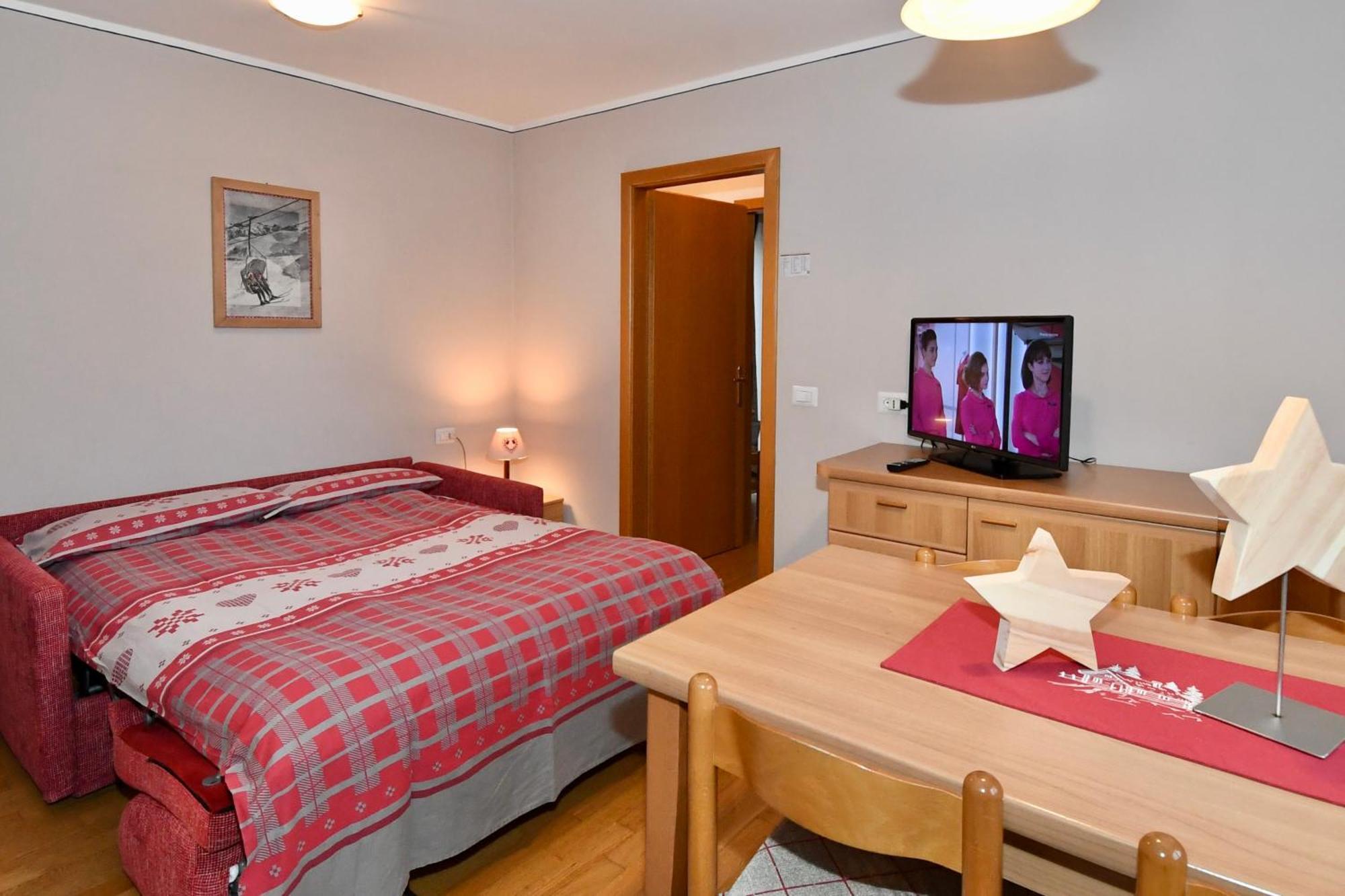 Casa Erica Apartments Лівіньо Екстер'єр фото